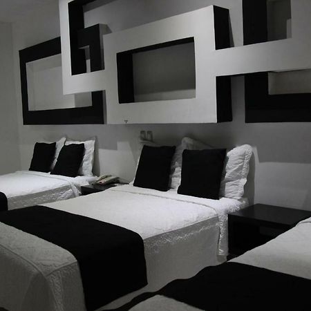 Hotel Dluxe San Juan de los Lagos Buitenkant foto