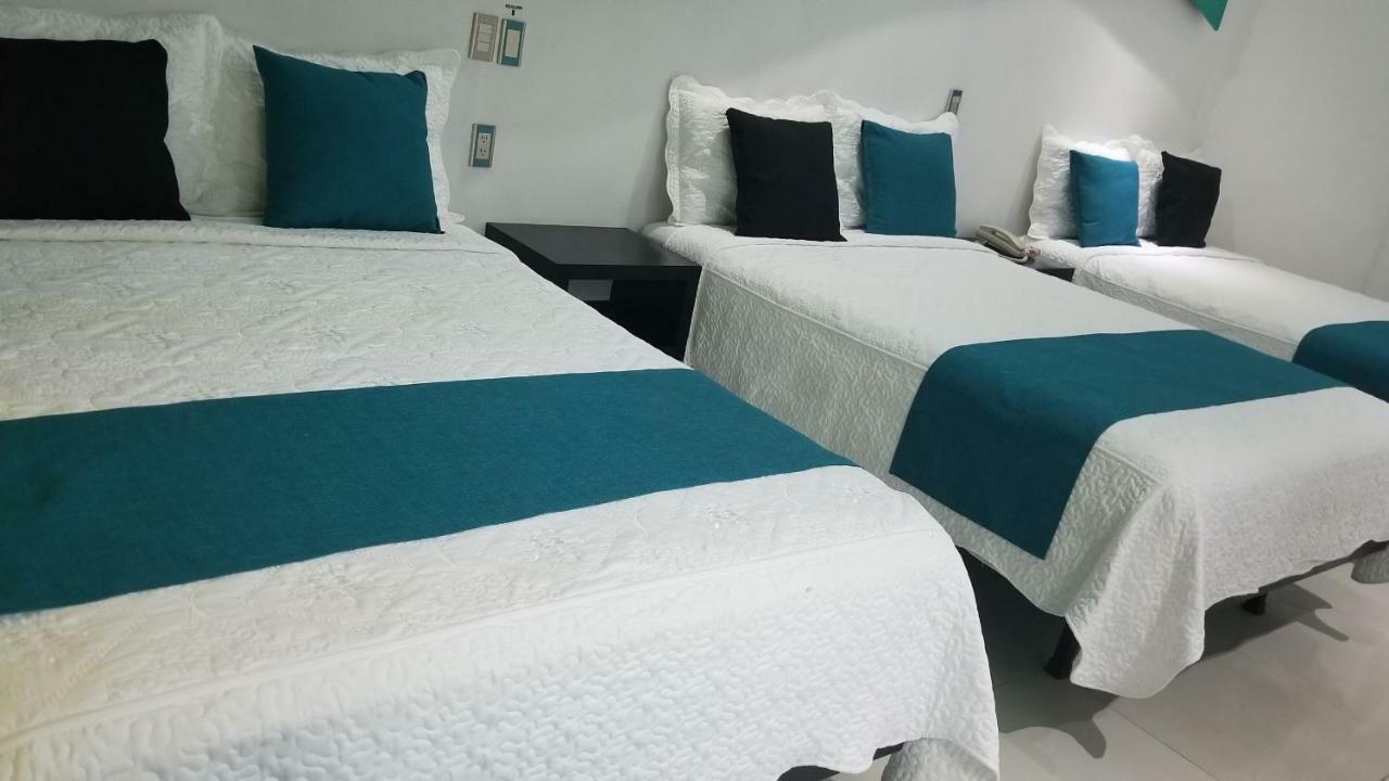 Hotel Dluxe San Juan de los Lagos Buitenkant foto