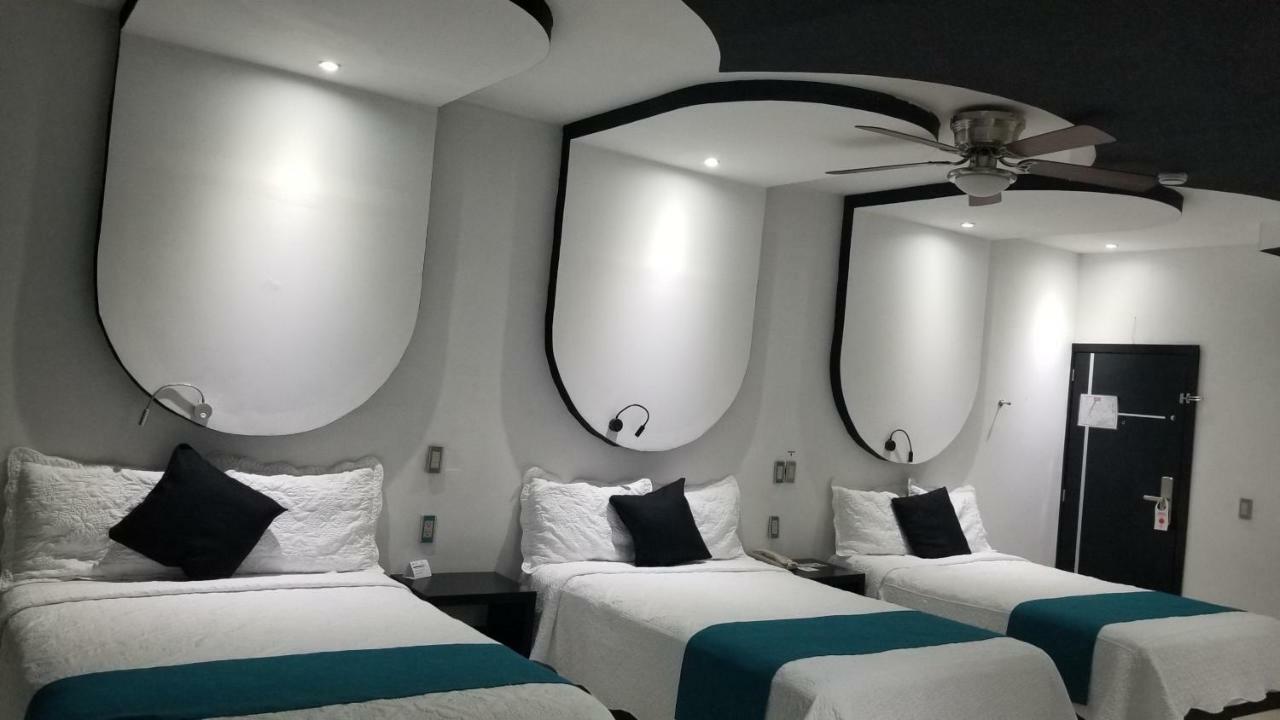 Hotel Dluxe San Juan de los Lagos Buitenkant foto