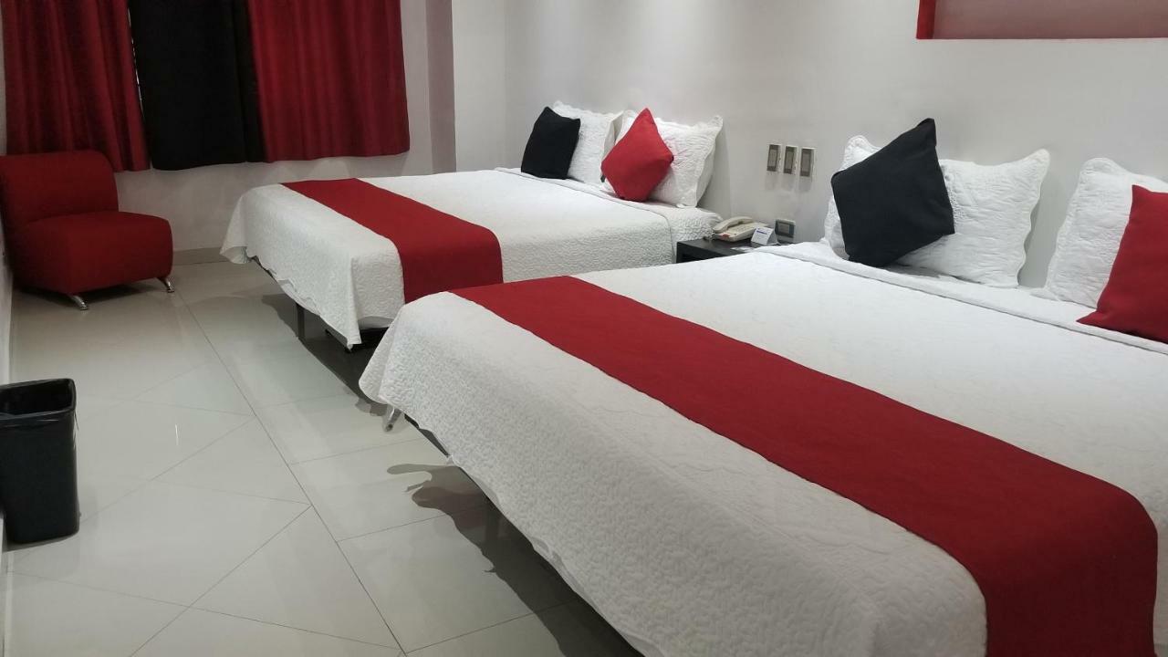 Hotel Dluxe San Juan de los Lagos Buitenkant foto