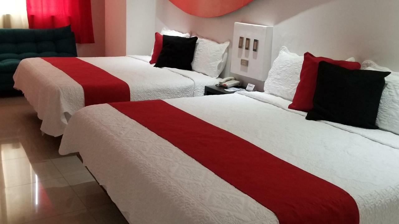 Hotel Dluxe San Juan de los Lagos Buitenkant foto
