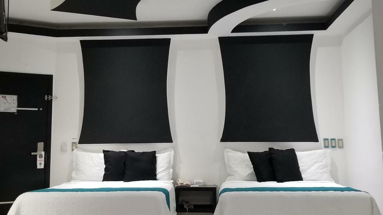Hotel Dluxe San Juan de los Lagos Buitenkant foto