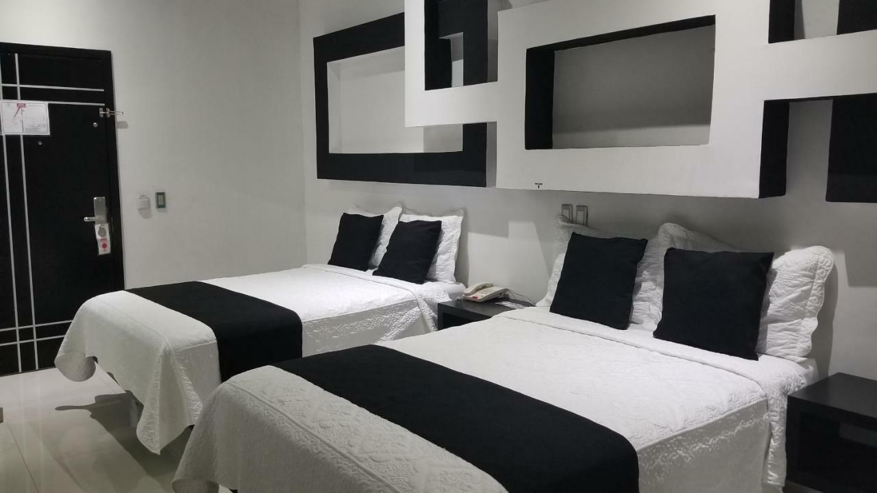 Hotel Dluxe San Juan de los Lagos Buitenkant foto