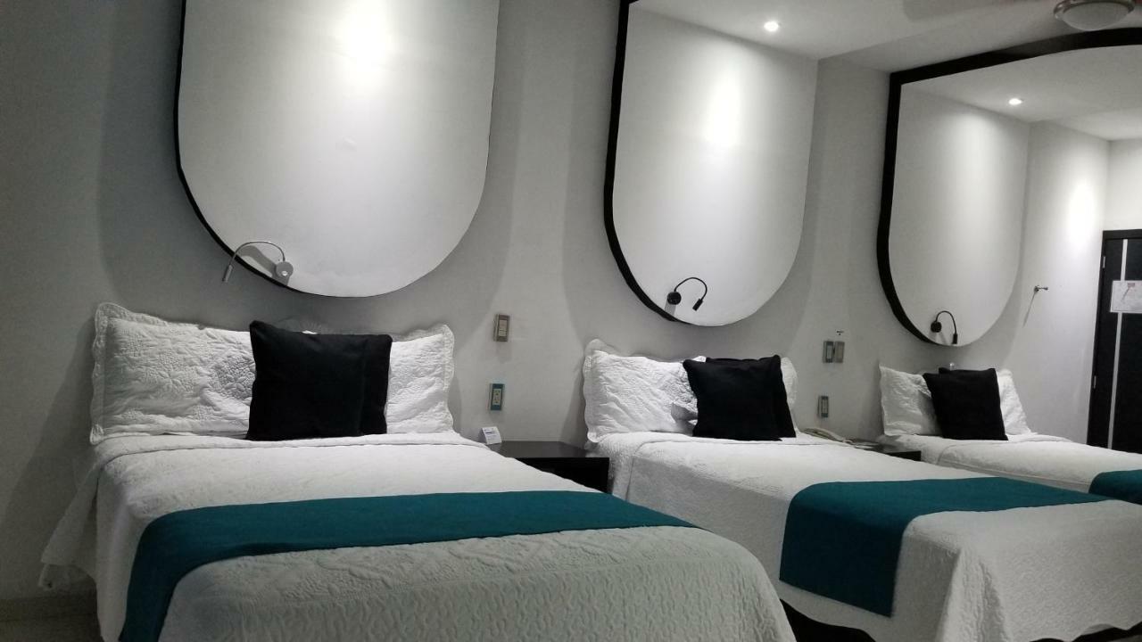 Hotel Dluxe San Juan de los Lagos Buitenkant foto
