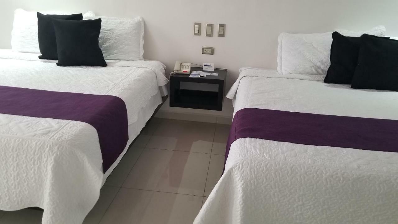 Hotel Dluxe San Juan de los Lagos Buitenkant foto