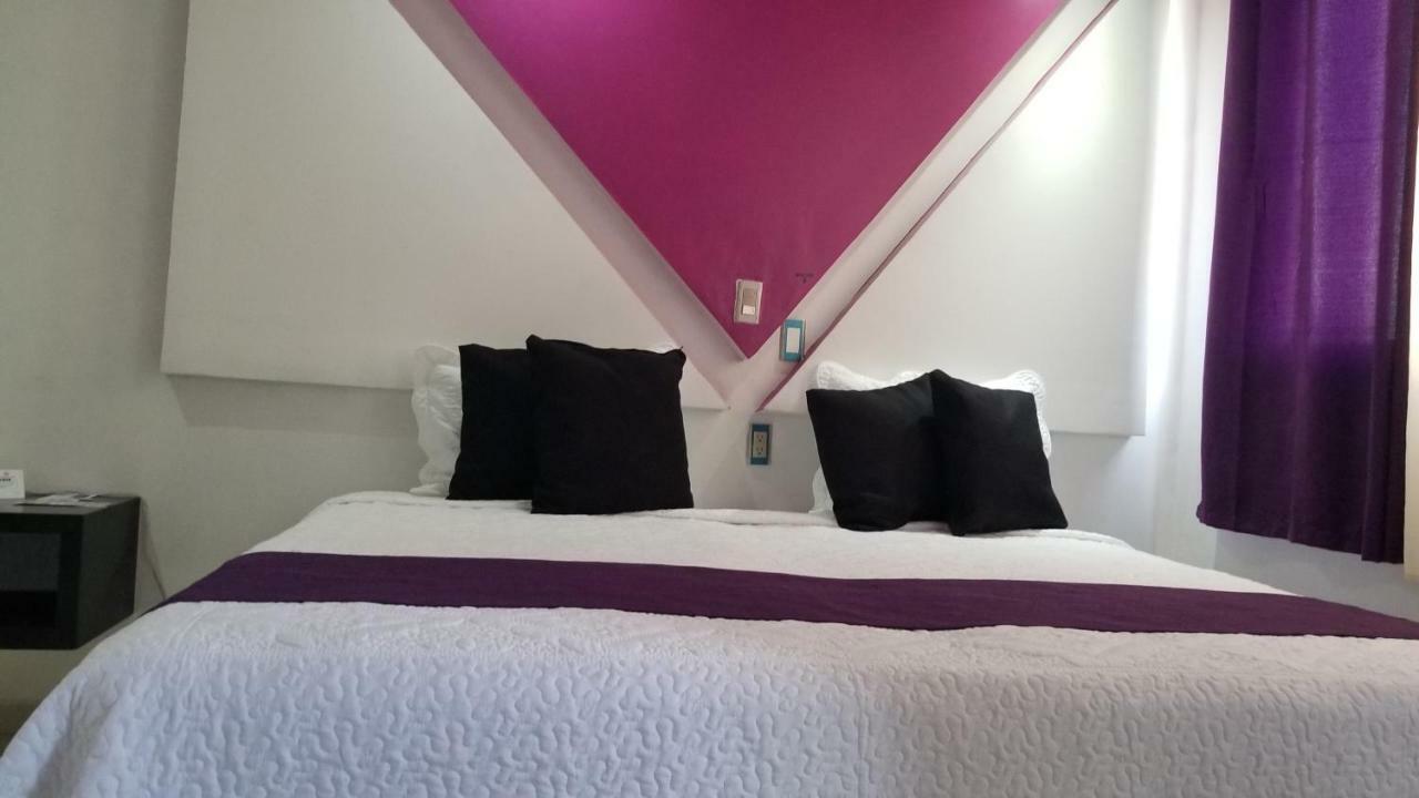 Hotel Dluxe San Juan de los Lagos Buitenkant foto