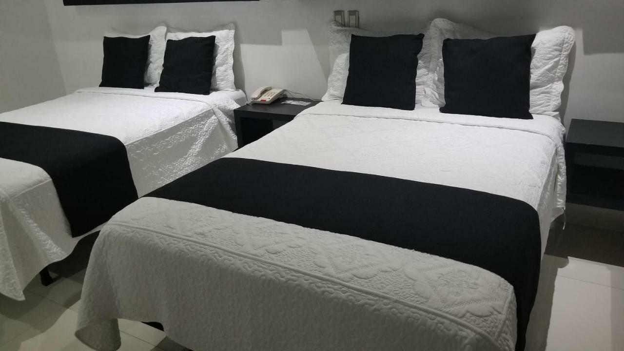 Hotel Dluxe San Juan de los Lagos Buitenkant foto