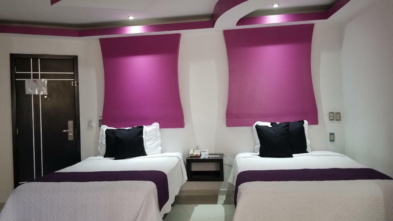 Hotel Dluxe San Juan de los Lagos Buitenkant foto